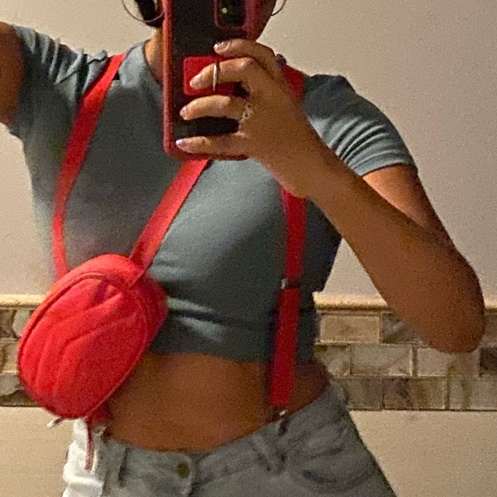 Mini Red purse - Picture 2 of 4